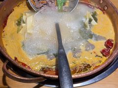 -洱火云南酸菜牛肉火锅(石景山当代商城店)