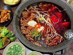 -四小区火锅·巷子里的重庆火锅(花照壁店)