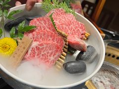 -山川小町·极番烧肉(新地假日广场店)