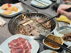 -金滏山烤肉·海鲜·火锅自助餐厅(襄阳万达店)