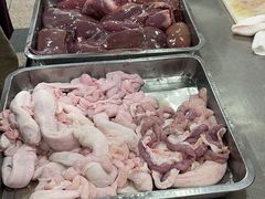 -标记美食新鲜猪杂(兴南大道店)