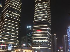 -陆家嘴空中步行连廊
