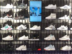 -阿迪达斯(武林银泰三叶草店)