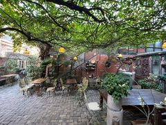-古董花园(思南路42弄小区店)
