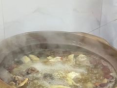 -威邵鸡煲(西华路总店)