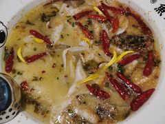 -江渔儿酸菜鱼(奥园广场金发购物中心店)