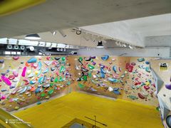 -问山MountQuest攀岩馆