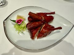 茶皇烟熏脆皮乳鸽-伯衡55·吉品轩(乌鲁木齐南路店)