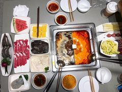 -海底捞火锅(金山百联店)