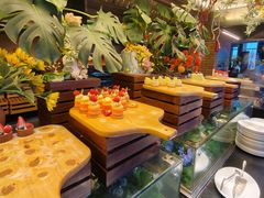 -唐拉雅秀酒店-西锦汇空中BBQ·思创餐厅