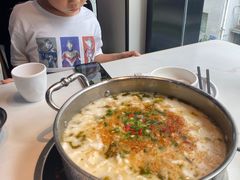 -德林酸菜鱼火锅(南丹店)