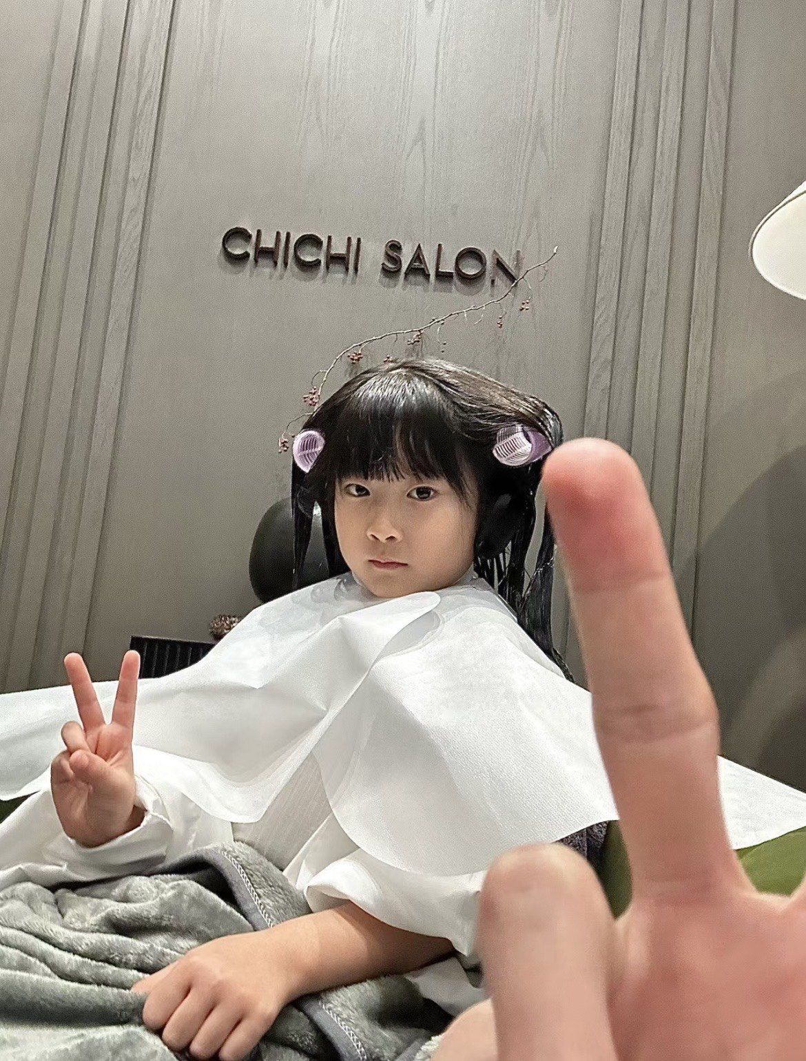 宝宝发型也要酷