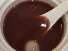 红豆沙汤圆-醉辉皇上海之巅(上海中心大厦店)
