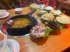 -黔三一夺夺粉酸汤火锅(百信店)
