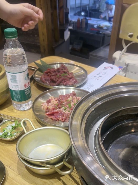 青瓦餐厅·生鱼片·韩园烤肉(西塔店)图片