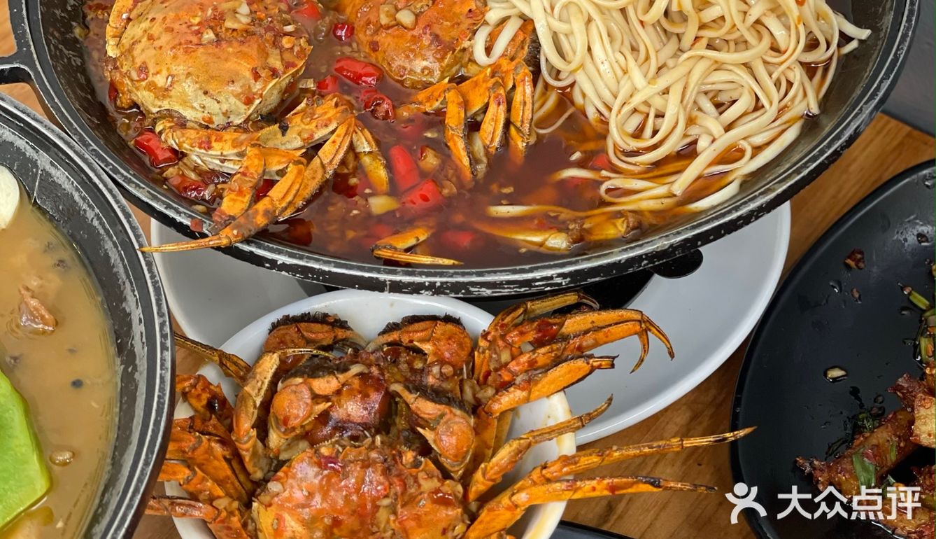 昆明🦀️海鲜专门店的辣炒大闸蟹 能甩几碗🍜