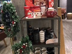 零售区-星巴克(珠海摩尔百货店)