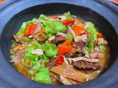 -老滇山寨•云南特色菜•地方菜•民族风情歌舞表演(金碧店)