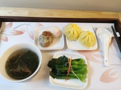 -莉泽月子中心(凯旋江景店)