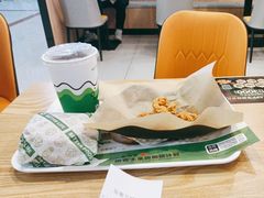 -德克士(场中路店)