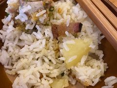 -郑件洋芋饭庄