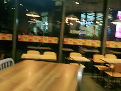 -汉堡王(华润五彩城店)