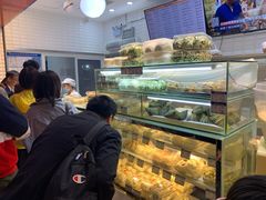 面包甜点陈列柜-白玉兰食品(甜云店)