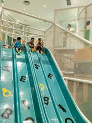 -奈尔宝家庭中心·亲子餐厅(鄞州万达店)