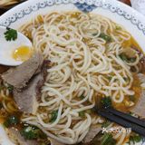 牛肉面热乎乎
