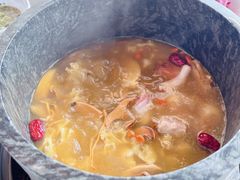 野生菌石锅土鸡-野·大山里土鸡火锅(万科里店)