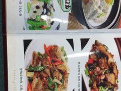 -洞背山庄(洞背院区式管理小区店)