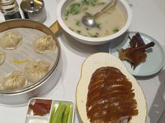 -梅利汴京烤鸭•开封豫菜地标店(东司门店)