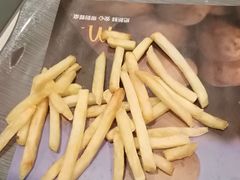 -麦当劳(轻轨曹杨路店)