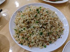 -鹏城人家海鲜酒家·23年老字号(较场尾店)
