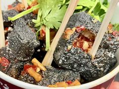 -黑色经典臭豆腐·湖南特产(步行街店)