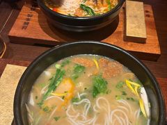 -银米·云南传统过桥米线(双廊黑金冠店)