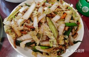 Stir-Fried Pork Shreds with Chinese Cabbage Stems