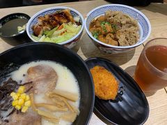 -吉野家(成都时代奥莱店)