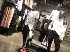 -NIKE品牌体验店(南京东路店)