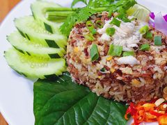 -Chom Cafe and Restaurant