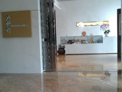 -上海漕河泾万丽酒店