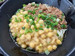 招牌豌杂面-丽影重庆小面(定西路店)