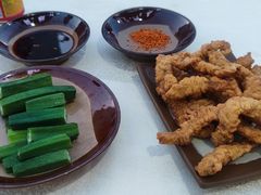 -猪三哥肥肠鸡川菜小炒