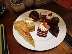 -岷山饭店-芝芝自助餐厅