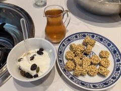 九寨蜂蜜青稞酒一杯-乡土特色.冷锅鱼.牦牛肉汤锅