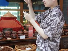 -彩云天云南餐厅