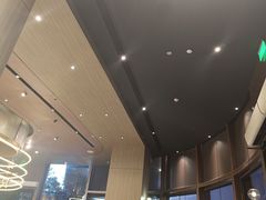 -星巴克臻选(上海虹桥新天地三店)