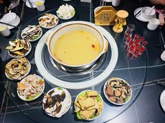 -野菌皇海景野生菌火锅(滨海大道店)