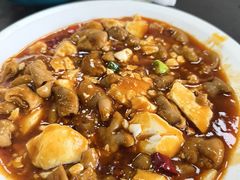 -曾氏肥肠馆(凯瑞雅居店)