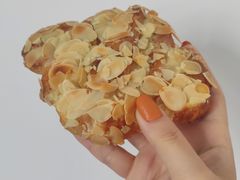 杏仁可颂-Luneurs(幸福里店)